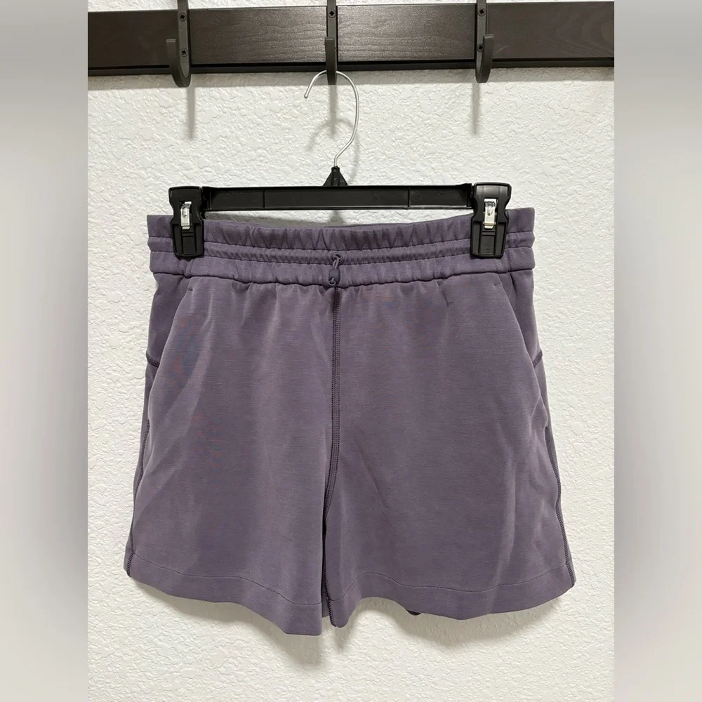 New Lululemon Softstreme high-rise short Sz4 color Nightfall MSRP: $78 - Picture 6 of 9
